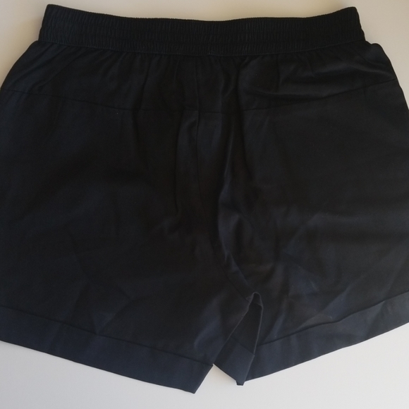 A new day black shorts - Picture 4 of 11